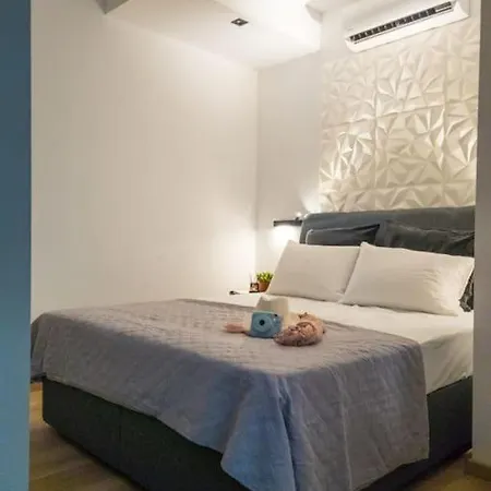 Begonia Suite - 5 Min Drive To Piraeus Port Exterior foto